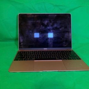 MacBook 2016, comes in very good condition.